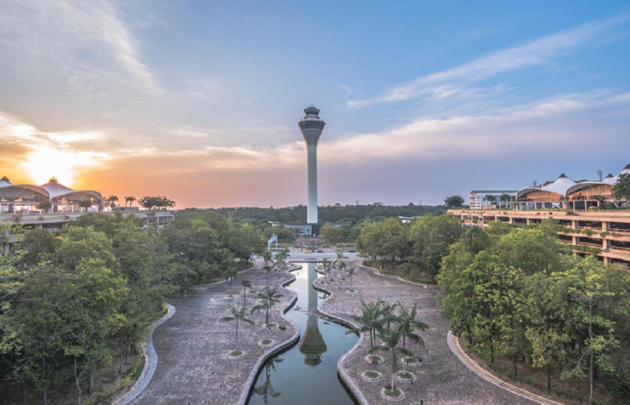 Klia Lili Residensi 5 Plus 2 Pax With Splendid Pool Nilai Eksteriør billede